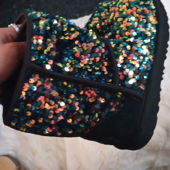 UGG boots - Picture 9 of 10